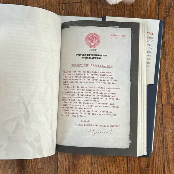 Red Stats - The case of Victor and Nadia’s Notebook by Davide Morosinotto - Picture 6 of 6